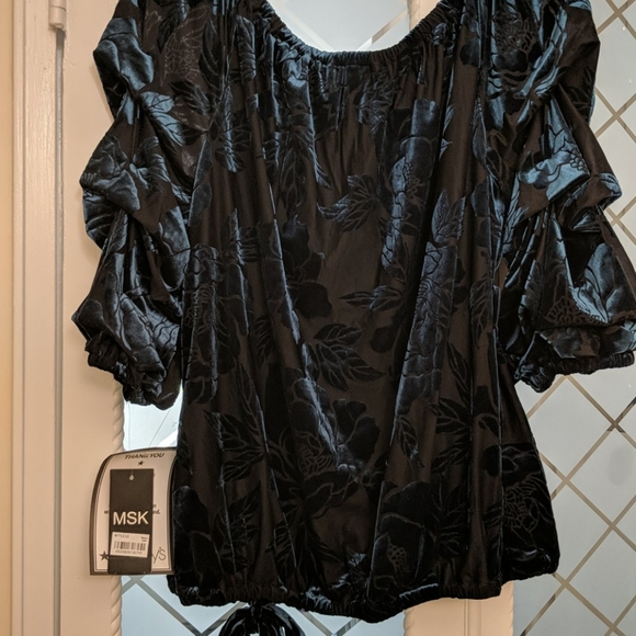 Blouse - Picture 5 of 7